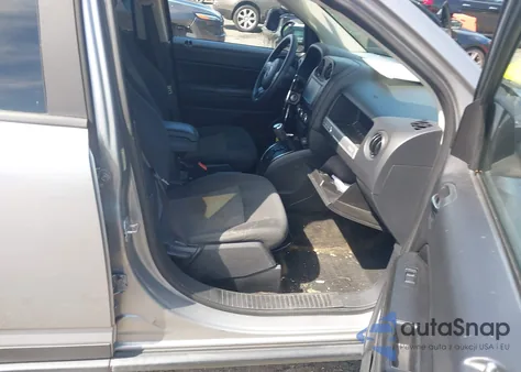 2016 Jeep Compass Sport z USA, uszkodzony, nr VIN 1C4NJCBA8GD611259